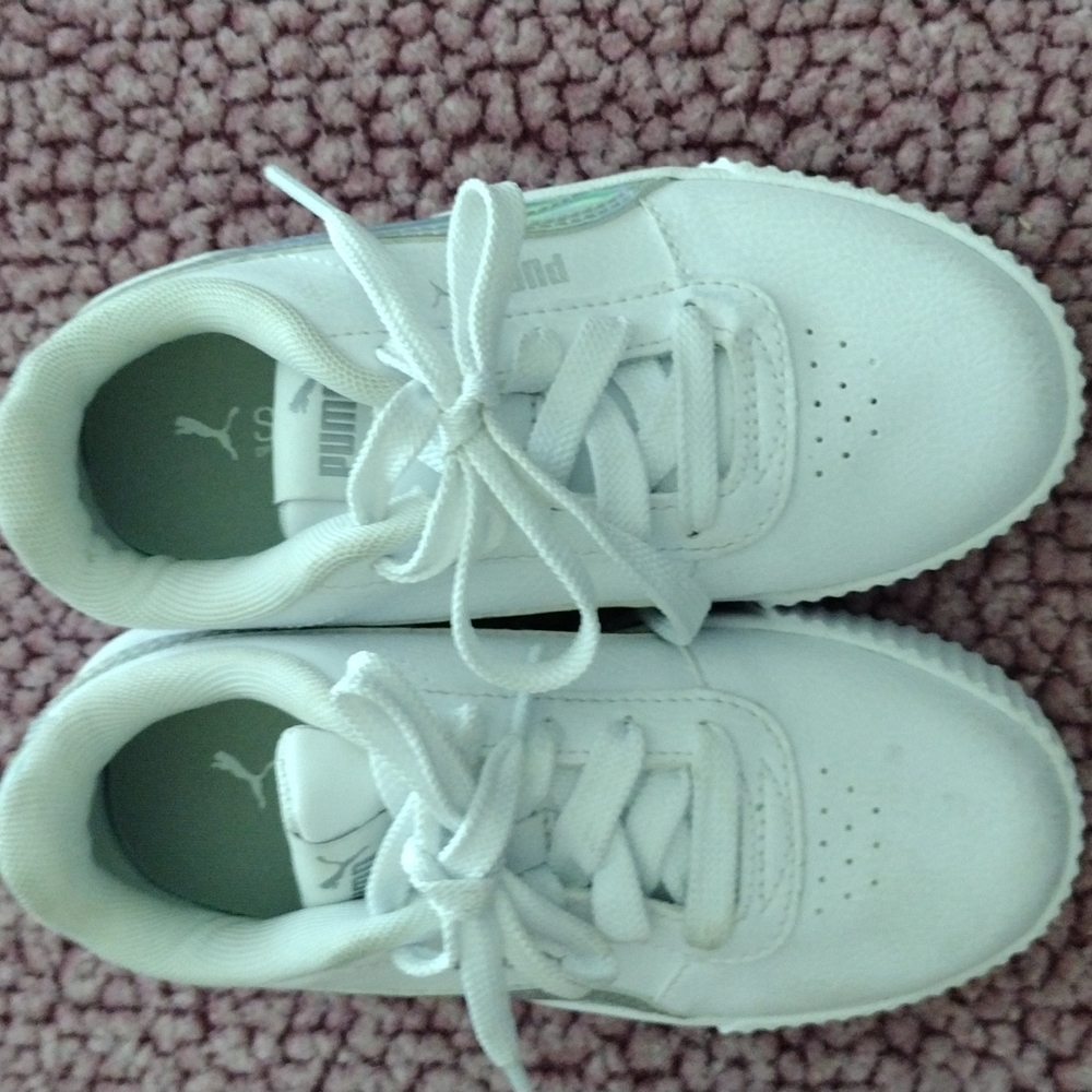 Puma Sneakers